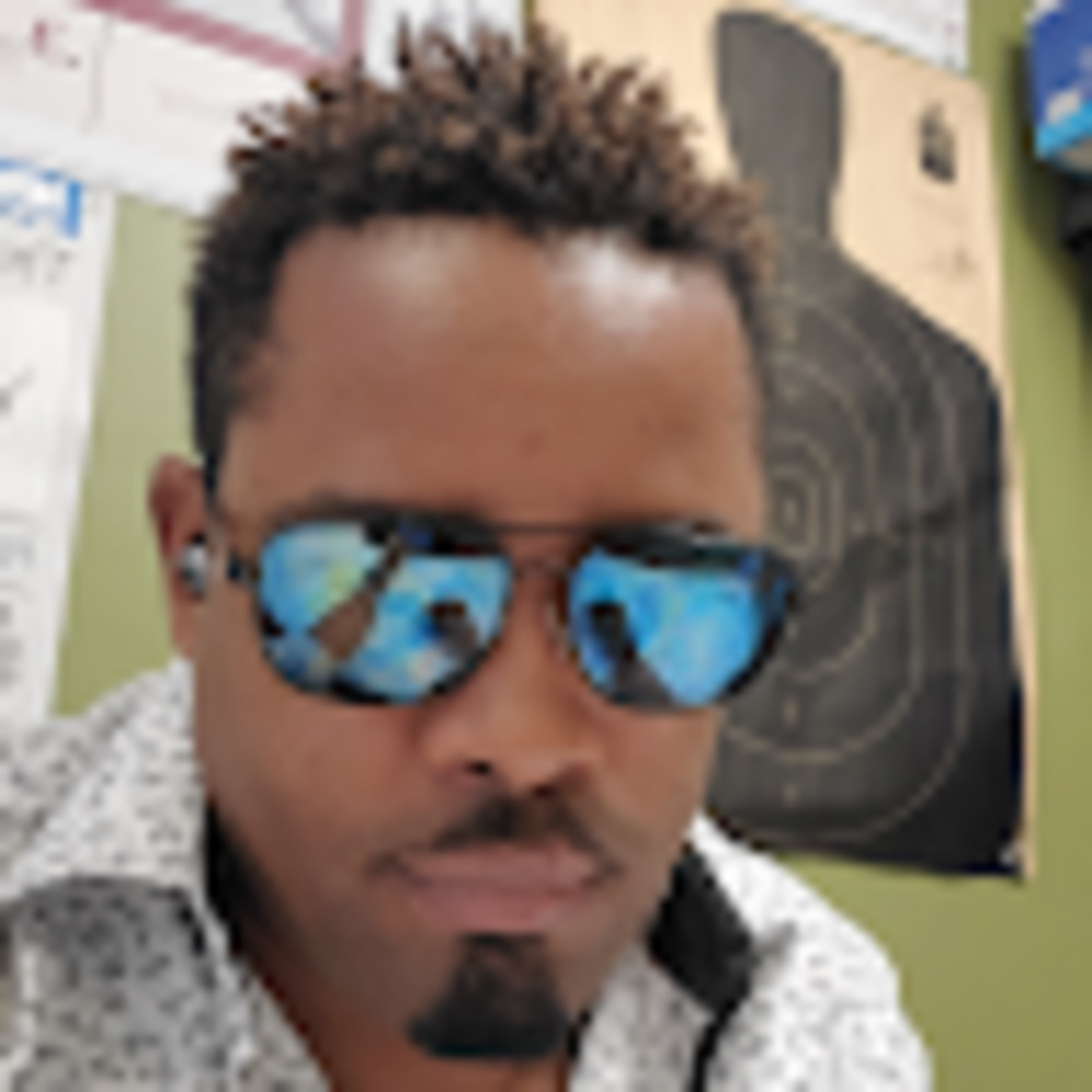 Meet your Posher, Lesly